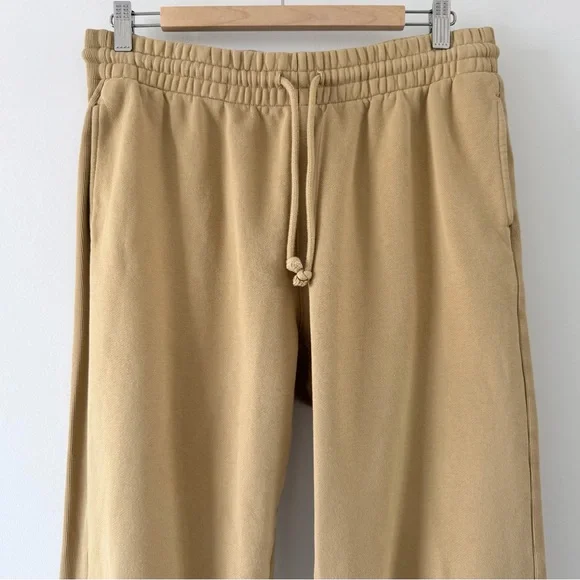 Aritzia TNA CozyAF Fleece Joggers Beige High Rise Sweatpants Size L - Picture 3 of 9